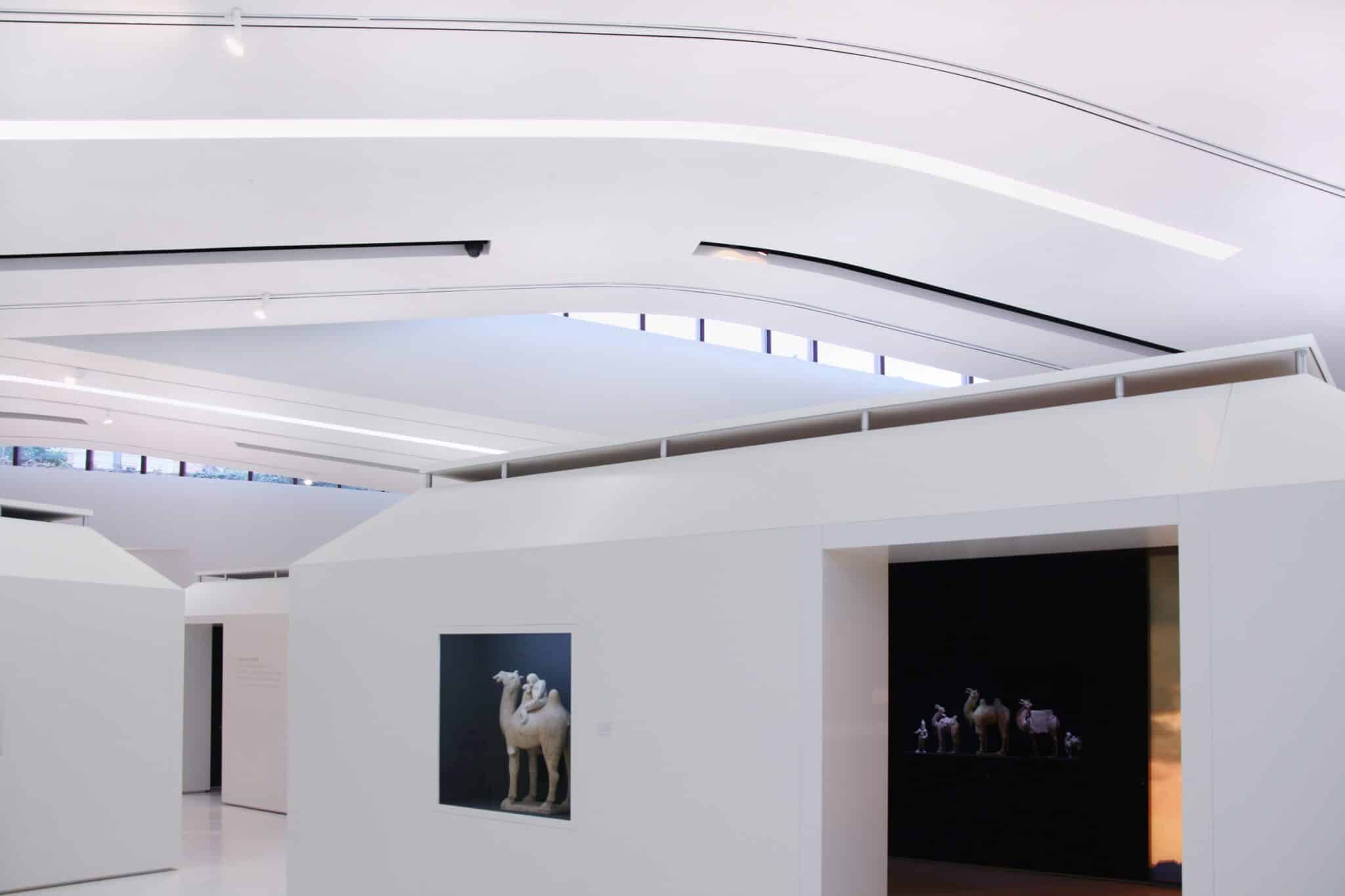 Akoestisch plafond in een museum